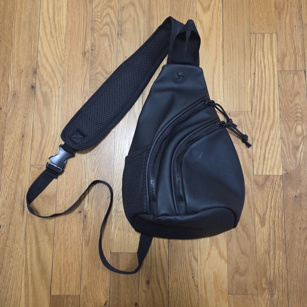 Duchamp Unisex Crossbody Sling Rubberized Casual Lightweight Travel Bag Black S